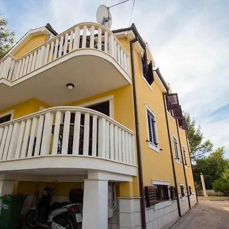 Apartamento Anika *